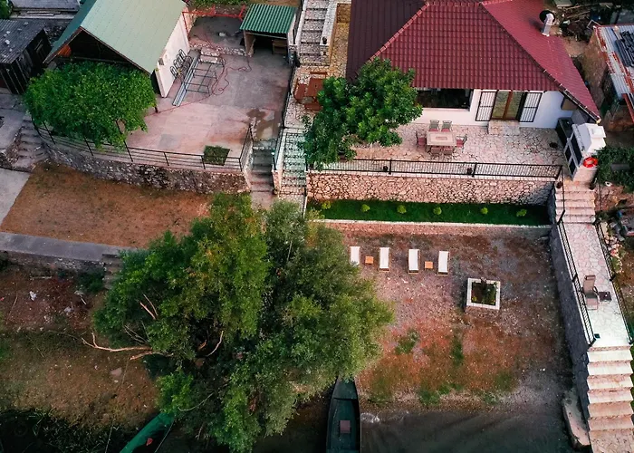 Luxury House Lotos